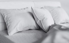 Pourquoi préférer un oreiller en plumes plutôt qu’un modèle synthétique ?