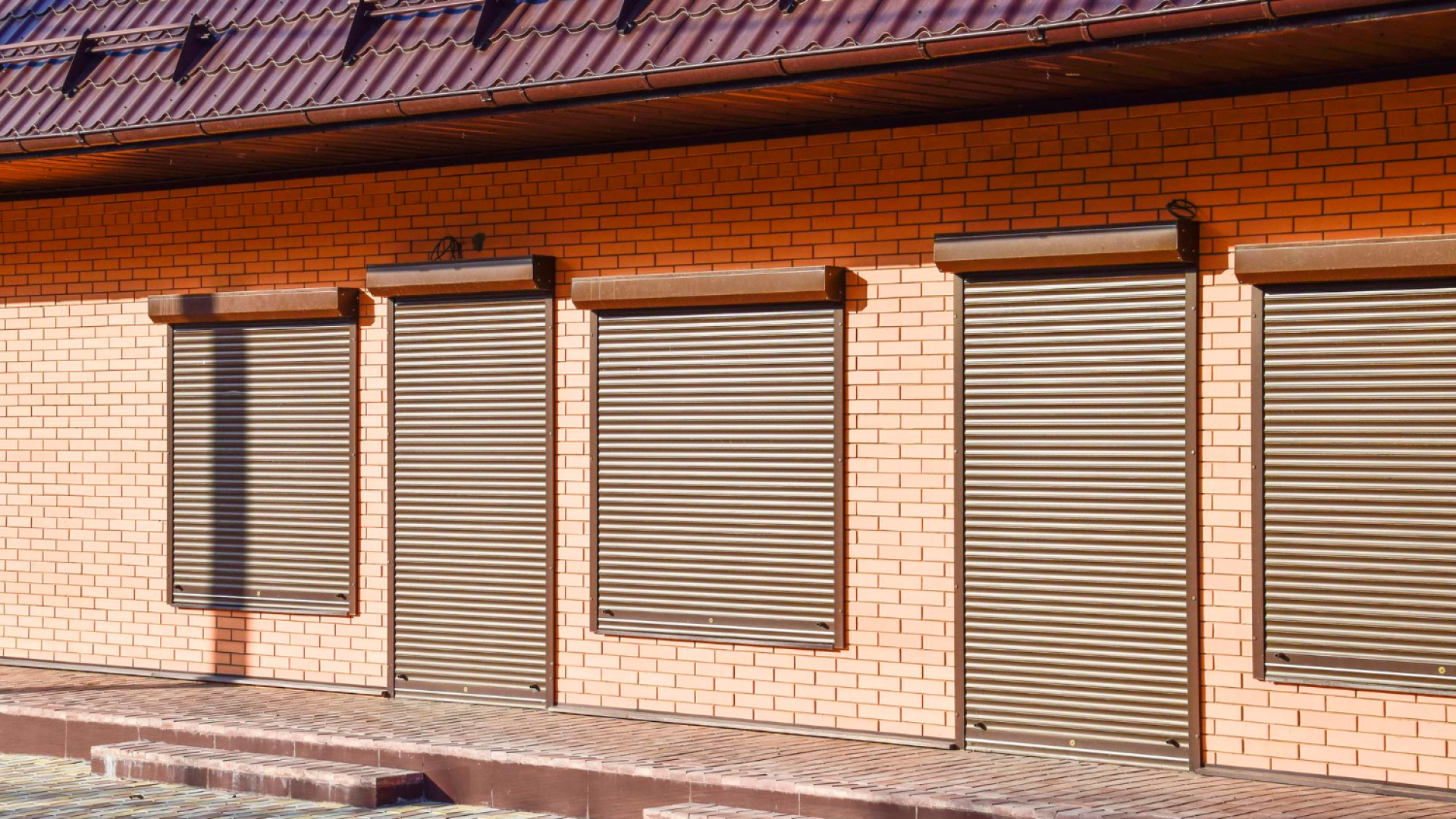 Optimiser votre maison avec des volets roulants adaptés à orange